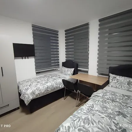 City Apartments Goeppingen شقة *